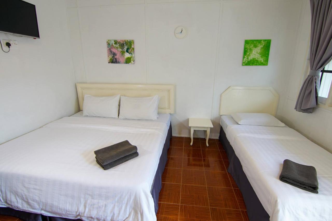 Vagary Pangkor Hotell Pekan Pangkor Exteriör bild