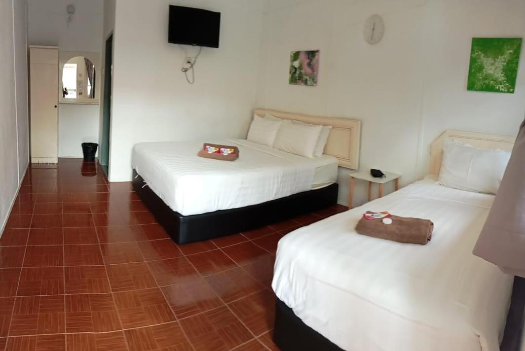 Vagary Pangkor Hotell Pekan Pangkor Exteriör bild